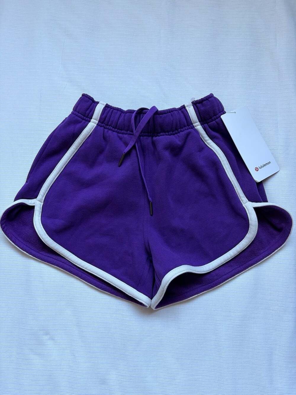 Lululemon Scuba MR Oversized Short 3 Trim Purple Size XXS